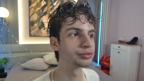 Bimbo boy online show from 7, 6, 2026