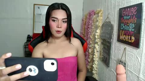 Snapshot of binimika chatting on 8, 3, 2025 BINI MIKA online show from 8, 3, 2025