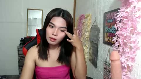 Snapshot of binimika chatting on 10, 3, 2025 BINI MIKA online show from 10, 3, 2025