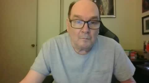 Bink195234 online show from 4, 12, 2025