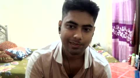 Snapshot of birbikrom104 chatting on 12, 6, 2026 birbikrom104 online show from 12, 6, 2026