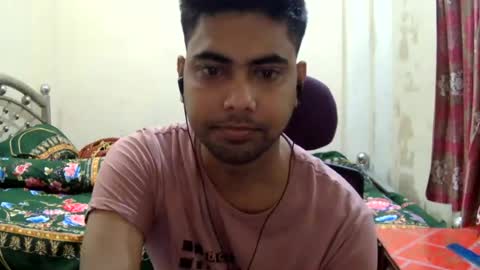 Snapshot of birbikrom104 chatting on 9, 7, 2026 birbikrom104 online show from 9, 7, 2026