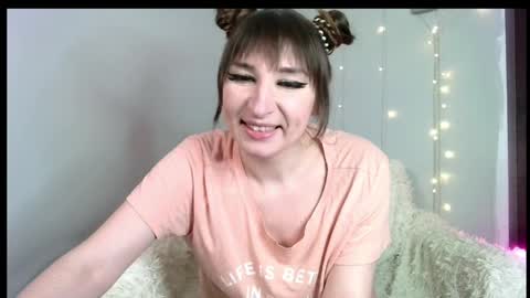 Snapshot of birdie_kiss chatting on 17, 4, 2026 birdie_kiss online show from 17, 4, 2026