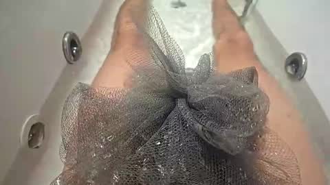 Snapshot of bisexdadd chatting on 5, 4, 2026 bisexdadd online show from 5, 4, 2026