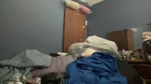 Snapshot of bizzbaby chatting on 4, 2, 2025 bizzbaby online show from 4, 2, 2025