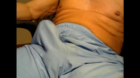 Snapshot of bkzman8 chatting on 31, 3, 2026 bkzman8 online show from 31, 3, 2026