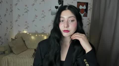 Snapshot of black_berry_bla_ck chatting on 16, 10, 2025 black_berry_bla_ck online show from 16, 10, 2025