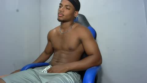 Snapshot of black_dicck chatting on 20, 7, 2026 tu morenito online show from 20, 7, 2026