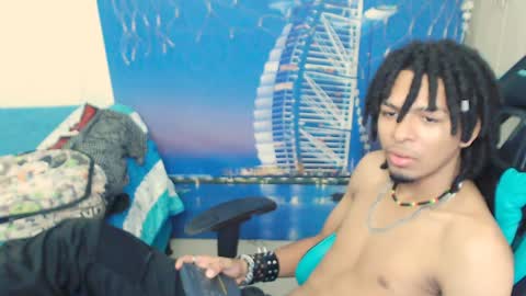 Snapshot of black_dreadlocks chatting on 30, 12, 2024 Black online show from 30, 12, 2024