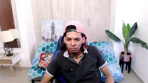 Snapshot of black_dreadlocks chatting on 31, 12, 2024 Black online show from 31, 12, 2024