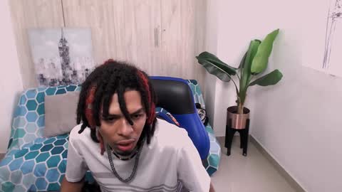 Snapshot of black_dreadlocks chatting on 7, 1, 2025 Black online show from 7, 1, 2025