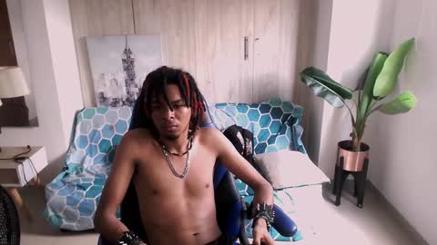 Snapshot of black_dreadlocks chatting on 7, 1, 2025 Black online show from 7, 1, 2025