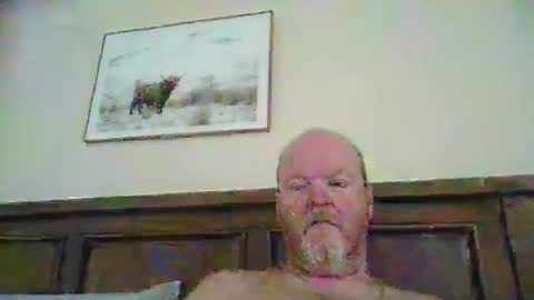 Snapshot of black_n_white4 chatting on 8, 3, 2026 black_n_white4 online show from 8, 3, 2026