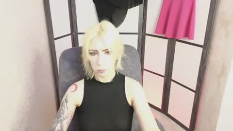 Snapshot of black_orchides chatting on 1, 7, 2026 Emily online show from 1, 7, 2026