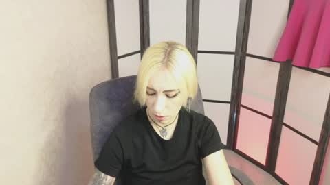 Snapshot of black_orchides chatting on 16, 7, 2026 Emily online show from 16, 7, 2026