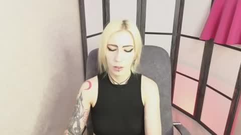 Snapshot of black_orchides chatting on 17, 7, 2026 Emily online show from 17, 7, 2026