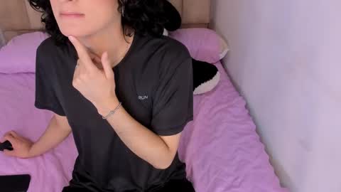 Snapshot of black_rose02 chatting on 4, 5, 2026 B L A C K R O S E online show from 4, 5, 2026