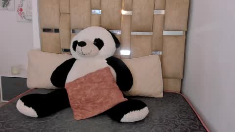 Snapshot of black_rose02 chatting on 1, 6, 2026 B L A C K R O S E online show from 1, 6, 2026