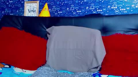 duglas online show from 5, 12, 2025