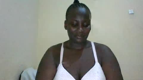 Snapshot of blackbeauty002 chatting on 19, 6, 2026 PACIFICA online show from 19, 6, 2026