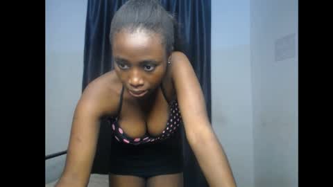 Snapshot of blackbeauty60 chatting on 15, 4, 2026 lela online show from 15, 4, 2026