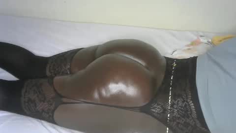 Snapshot of blackbhooty chatting on 19, 12, 2025 blackbhooty online show from 19, 12, 2025