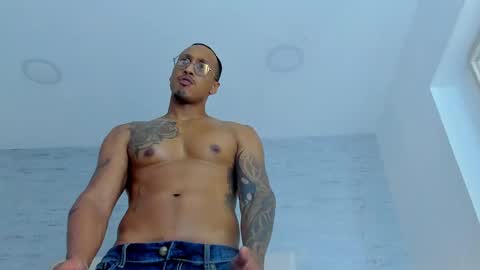 Snapshot of blackboy2874 chatting on 12, 9, 2025 DWAYNE BELL online show from 12, 9, 2025