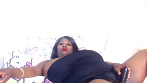 Snapshot of blackladyqx82 chatting on 17, 5, 2026 blackladyqx82 online show from 17, 5, 2026