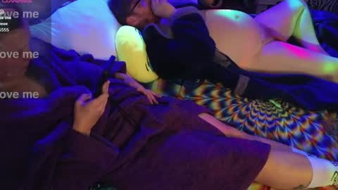 Snapshot of blacklightparty69 chatting on 17, 5, 2026 blacklightparty69 online show from 17, 5, 2026