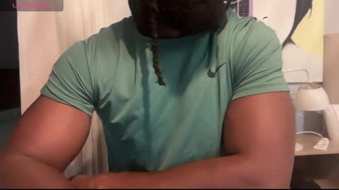 Snapshot of blackmuscles77 chatting on 2, 4, 2026 blackmuscles77 online show from 2, 4, 2026