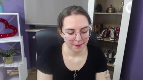 Z O E Y online show from 14, 1, 2025