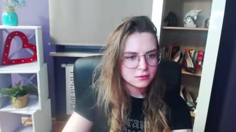 Z O E Y online show from 20, 2, 2025