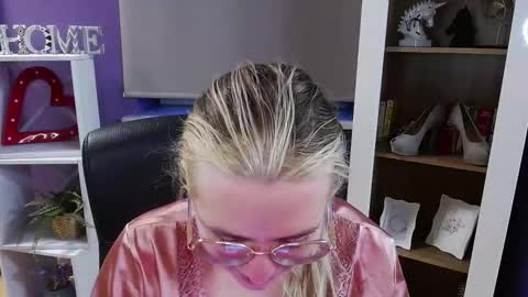 Snapshot of blackrosezoey chatting on 3, 2, 2026 Z O E Y online show from 3, 2, 2026