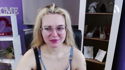 Snapshot of blackrosezoey chatting on 16, 2, 2026 Z O E Y online show from 16, 2, 2026