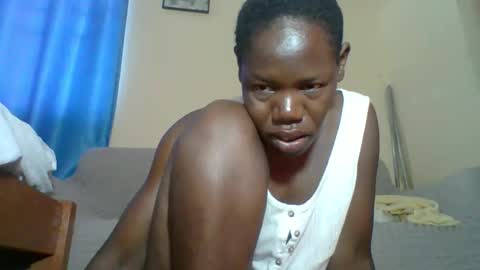 Snapshot of blacksexygal chatting on 25, 5, 2026 SARAH online show from 25, 5, 2026
