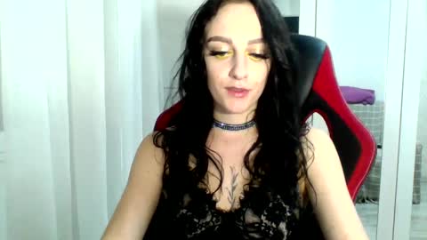 Ivy online show from 4, 3, 2025