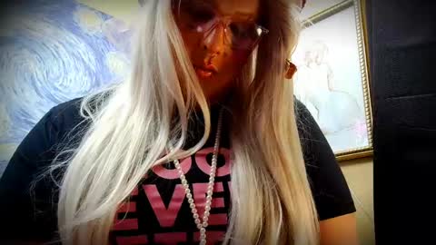 Snapshot of blakelytgirl chatting on 7, 6, 2026 Blakely Morningstar online show from 7, 6, 2026