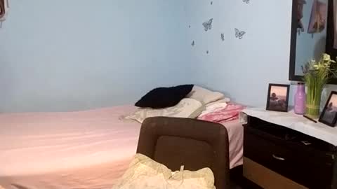 blakwhitebig21 online show from 20, 2, 2025