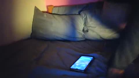 Snapshot of blathor30 chatting on 16, 11, 2025 blathor and friends online show from 16, 11, 2025