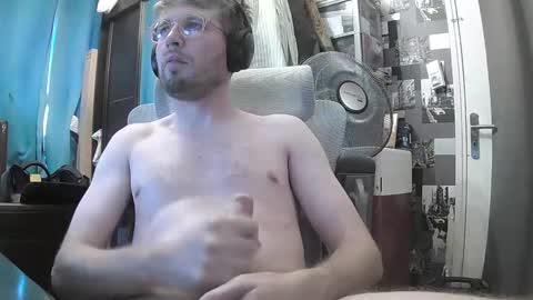 Snapshot of blinddick62 chatting on 29, 5, 2026 blinddick62 online show from 29, 5, 2026