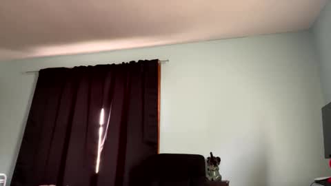 Snapshot of blissfulfoxtrot chatting on 16, 4, 2026 Blissful Foxtrot online show from 16, 4, 2026