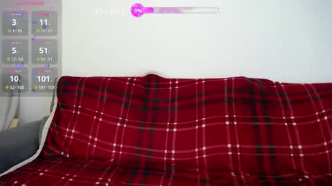 Snapshot of blond_woman chatting on 25, 2, 2026 Karina online show from 25, 2, 2026