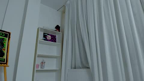 Snapshot of blonde_godess1 chatting on 19, 11, 2025 blonde_godess1 online show from 19, 11, 2025