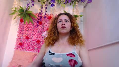 blonde_squirt_ online show from 21, 12, 2025