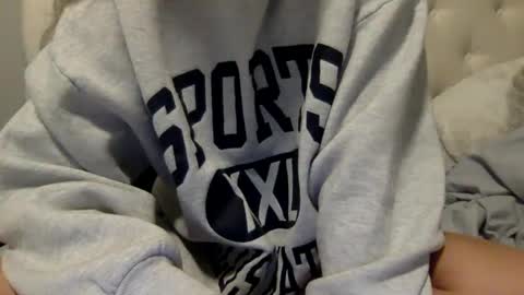 Blondebunnyx1 online show from 26, 1, 2025