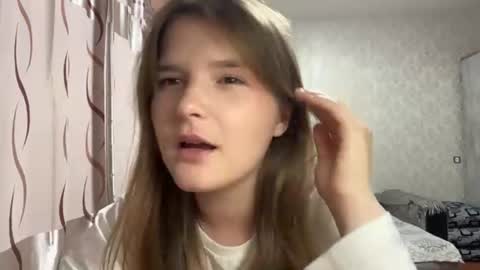 Snapshot of blondellbi chatting on 25, 7, 2026 Eva online show from 25, 7, 2026