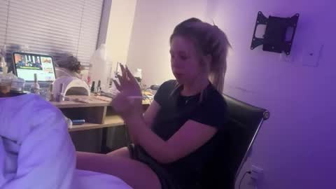 blondieangel11 online show from 23, 5, 2026