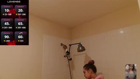 Snapshot of blondiebubblebooty chatting on 26, 3, 2026 Bubbles online show from 26, 3, 2026