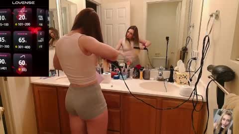 Snapshot of blondiebubblebooty chatting on 9, 4, 2026 Bubbles online show from 9, 4, 2026