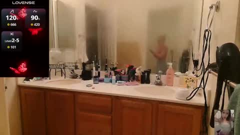 Snapshot of blondiebubblebooty chatting on 11, 5, 2026 Bubbles online show from 11, 5, 2026